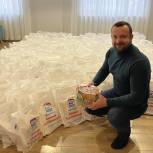 Алексей Коробейников подготовил более 1000 сладких подарков