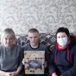 В Сасове семьям, воспитывающих детей с инвалидностью, вручили подарки
