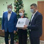 Депутат ЗСК подарил сочинскому детскому саду № 125 мультимедийный комплекс