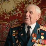 Владимир Плотников поздравил волгоградских фронтовиков с наступающим праздником
