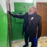 Игорь Герелишин передал лекарства многодетным семьям Надыма