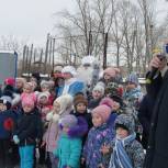 Депутат Коркинского городского поселения подарил праздник детям поселка Керамиков