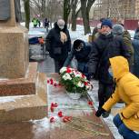 Единороссы Северного округа столицы почтили память погибших в боях за Родину