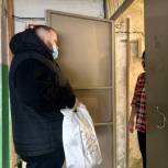 В Энгельсе проходит акция «С Новым годом, ветеран!» партии «Единая Россия»