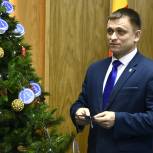 Александр Слепышев исполнил желание детей из многодетной семьи