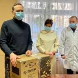 Чтобы на работе, как дома: врачам Ростовского района передали бытовую технику