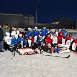 В Азовском районе состоялись отборочные соревнования по хоккею среди дворовых команд «Омские орлята»