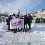 Единороссы Неверкинского района организовали патриотическую акцию «Снежный десант»