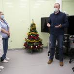 Сотрудники Псковского ковид-центра получили подарки к Новому году