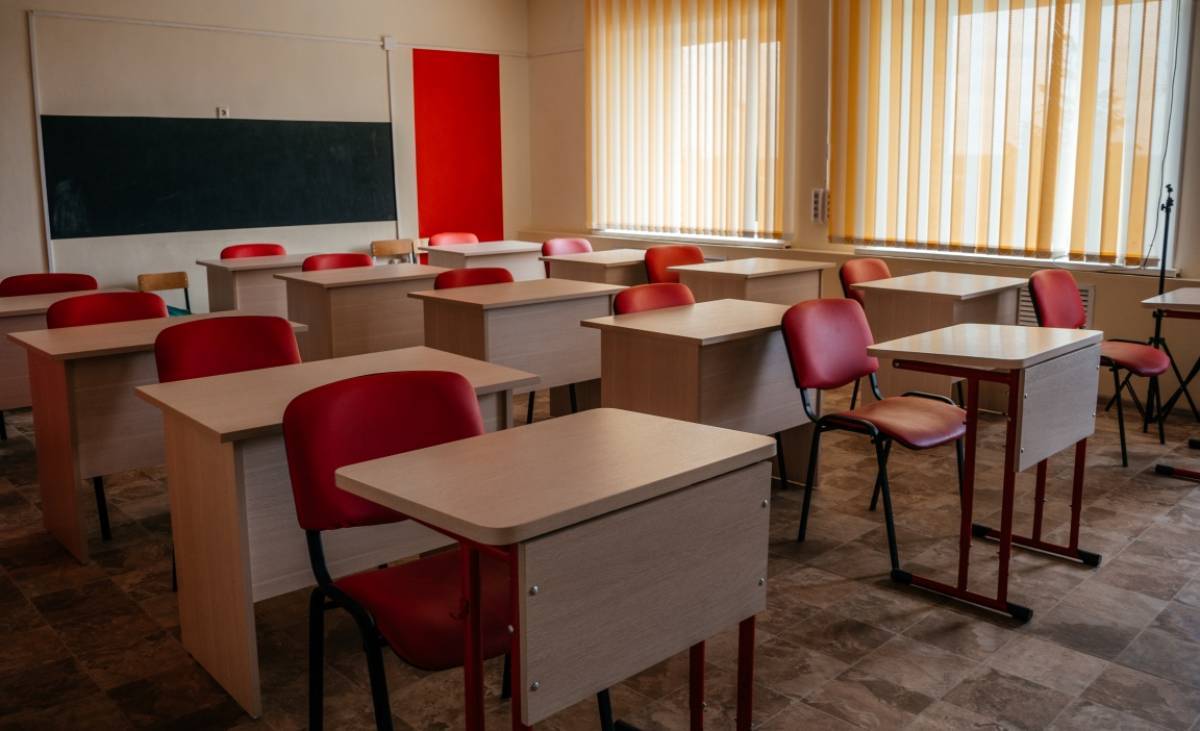 Школа было стало. Модернизация школьных систем образования 2022-2026. Какие школы отремонтировали в 2022 в Красноярске фото. Что должно быть на школьном столе 2023.