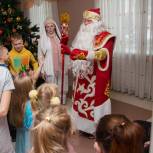 «Единая Россия» устроила новогодний праздник для детей медиков