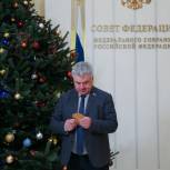Виктор Бондарев присоединился к акции «Ёлка желаний»