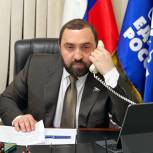 Депутат Госдумы Султан Хамзаев передал Детскому реабилитационному центру качели