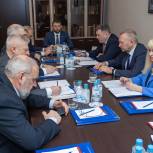 Депутатская фракция «Единая Россия» провела заседание