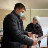 Депутаты-единороссы Динского района поздравили ветеранов с наступающими новогодними праздниками