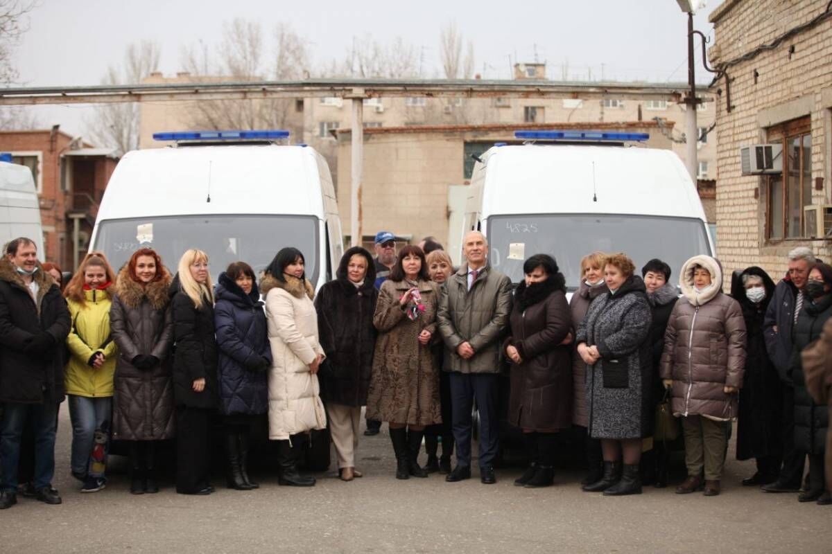 Автопарк скорых в Астраханской области обновили в рамках народной программы  «Единой России»