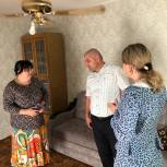 Депутат от «Единой России» помог обустроиться беженцам из Мариуполя