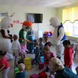 «Единая Россия» организовала новогодние мероприятия для детей в Приморском крае