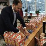 В Москве депутат «Единой России» организовал новогоднюю ёлку для детей из многодетных семей и семей мобилизованных