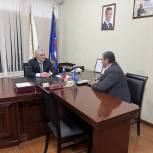 Депутат Госдумы Мурад Гаджиев выслушал обращения граждан в приемной «Единой России»