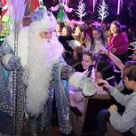Подарки и исполнение желаний: «Единая Россия» совершает новогодние чудеса для детей участников СВО