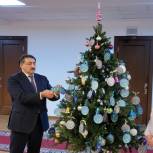 Депутат Госдумы Джамаладин Гасанов исполнил желание маленького Курбана из села Авадан