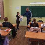 Активисты Волжского районного местного отделения Партии проявляют заботу о детях мобилизованных