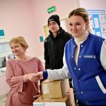 Жуковские и домодедовские единороссы передали в детские отделения больниц «Коробки храбрости»