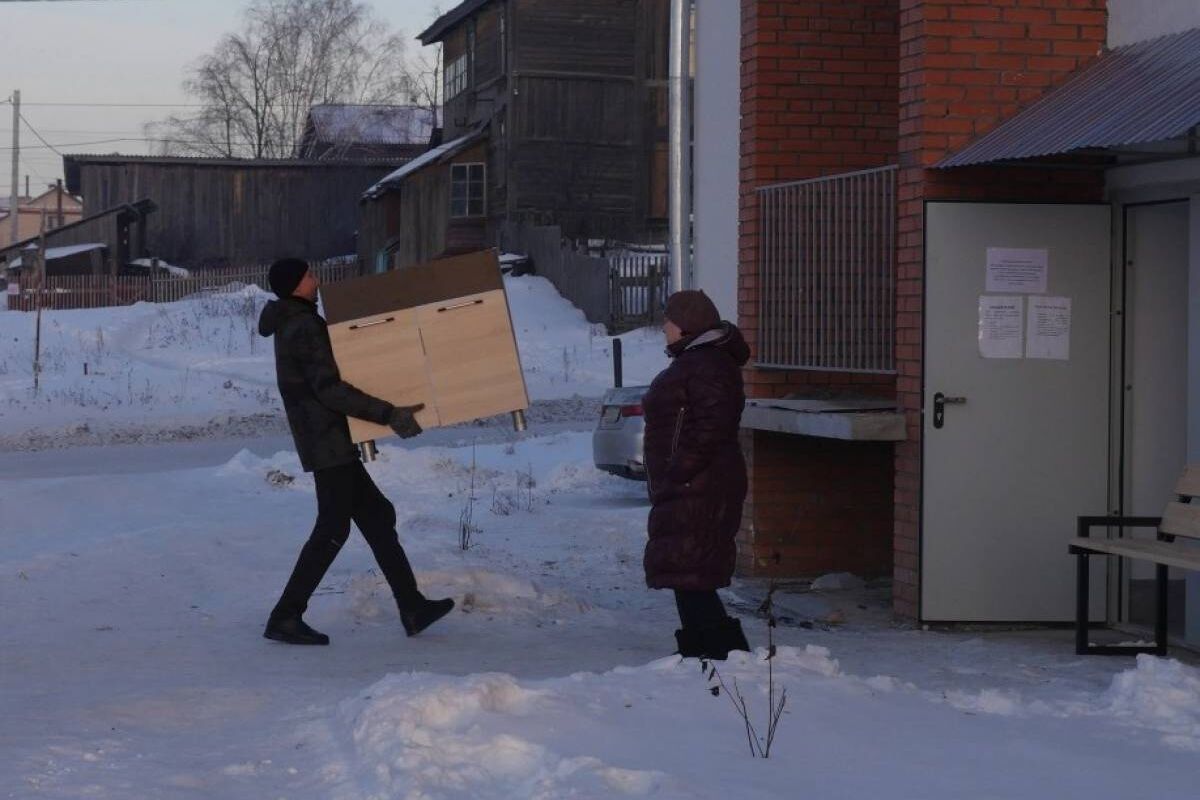 В железнодорожном микрорайоне Нязепетровска состоялось торжественное  открытие нового жилого дома