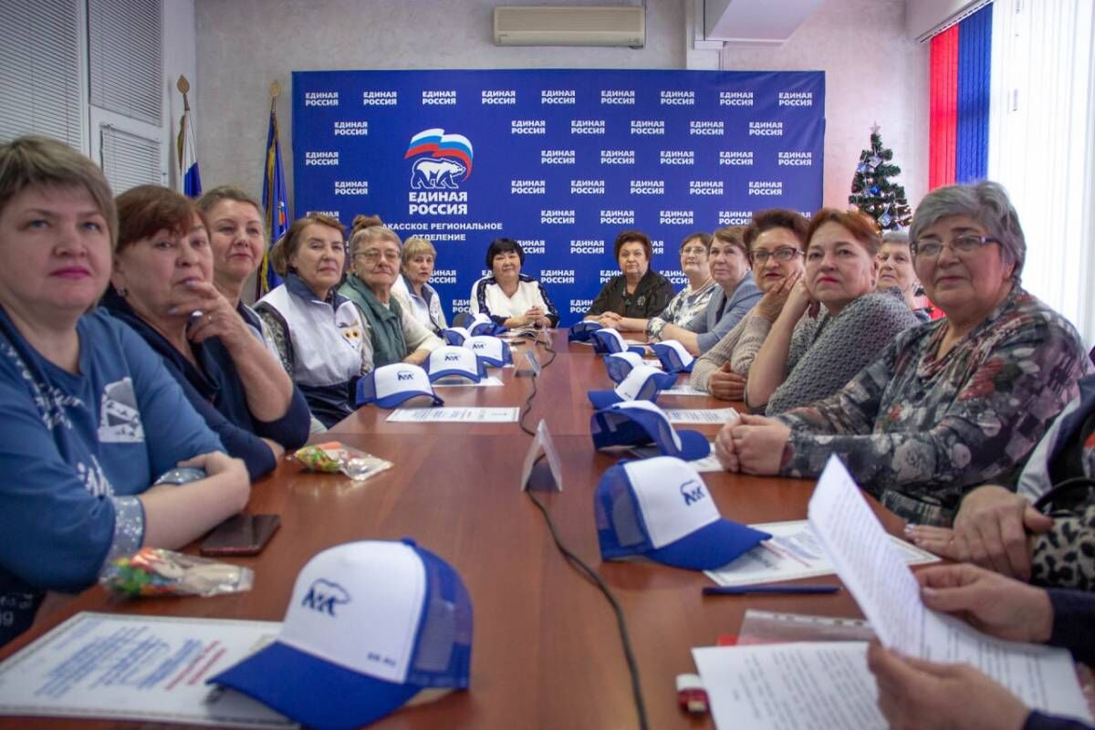 «Серебряные волонтеры» в Хакасии подвели итоги работы