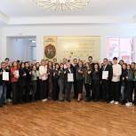 Депутат Лариса Тутова наградила победителей турнира по киберспорту в Ростове