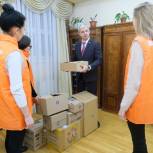 «Единая Россия» в свой День рождения поблагодарила волонтёров и благотворителей, которые участвуют в гуманитарной миссии партии