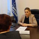 Жительница улицы Кижеватова поблагодарила Елену Мещерякову за помощь в решении личного вопроса