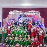 Нижегородцы поздравили детей Харцызска с наступающим Новым годом
