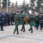 Депутаты «Единой России» почтили память Героев Отечества