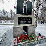 Петрозаводчане почтили память военнослужащих, погибших в Чечне