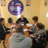 Владимир Васильев в ходе приема граждан оказал помощь семьям участников СВО с оформлением выплат