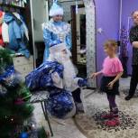 «Единая Россия» в НАО поздравляет детей с Новым годом