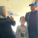 Единороссы Кизилюрта посетили семьи бойцов СВО и оказали им адресную помощь