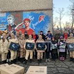 Московские волонтеры «Единой России» доставили 4000 детских подарков для детей Мариуполя и организовали новогодние утренники