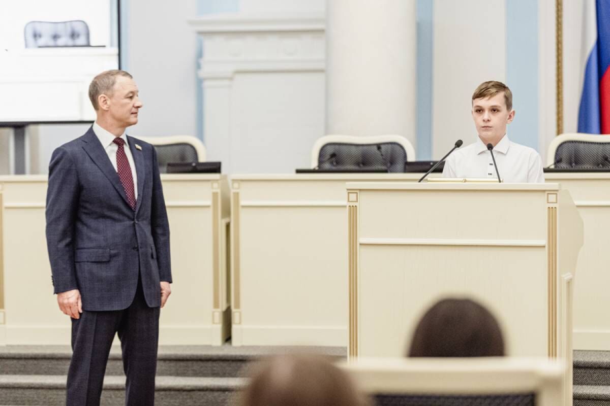 Аркадий Фомин: Статьи основного закона определяют главные направления  развития нашего государства