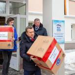 Московские единороссы собрали 15 тонн груза - от теплой одежды детям до писем участникам СВО