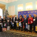 Члены фракции «Единой России» в Рязанской областной Думе приняли участие в акции «Подари детям праздник»