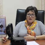 Сенатор Людмила Талабаева провела прием граждан в режиме онлайн