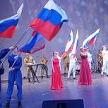 В честь Дня Героев Отечества муниципальные депутаты организовали концерт для жителей Ясенева