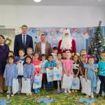 Сергей Аверкиев поздравил детей с наступающим праздником