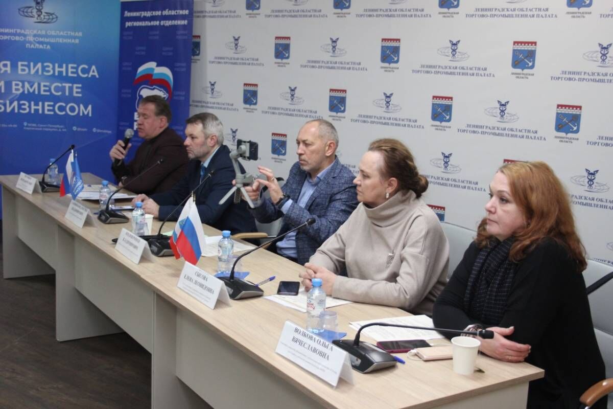 Эксперты обсудили с молодежью приоритеты устойчивого развития России