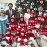 «Ёлка желаний»: столичные депутаты присоединились к Всероссийской новогодней акции