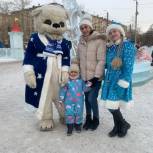 В Металлургическом районе прошла акция «Дед Мороз-Единоросс»