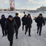 Сергей Никонов проверил ход строительства социальных и жилых объектов в Качканаре